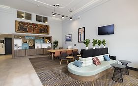 Holiday Inn Victoria - Elk Lake By Ihg